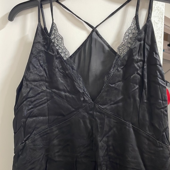 Satin dress - Picture 2 of 4